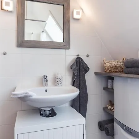 Holiday home Fachwerk-treppenspeicher, Ruhe Auf Dem Land, Haustiere Willkommen, Leihfahrraeder, 24-7 Check In Kirchlinteln