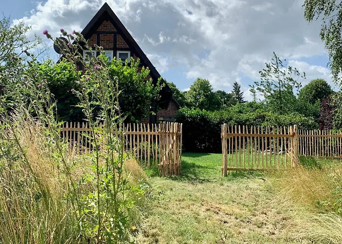 Fachwerk-treppenspeicher, Ruhe Auf Dem Land, Haustiere Willkommen, Leihfahrraeder, 24-7 Check In Nyaraló Kirchlinteln